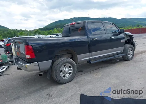 2018 Ram 2500 Slt 4X4 6'4 Box из США, поврежденный, VIN 3C6UR5DJ3JG343719